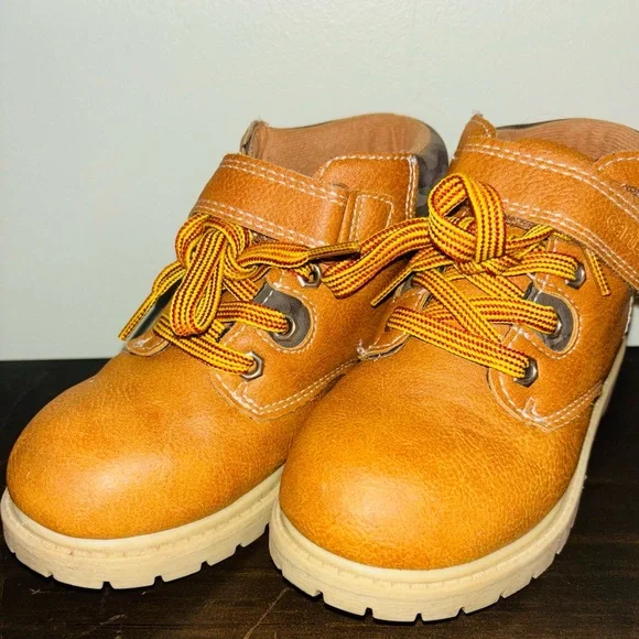 Kids Tan Boots - Picture 5 of 7